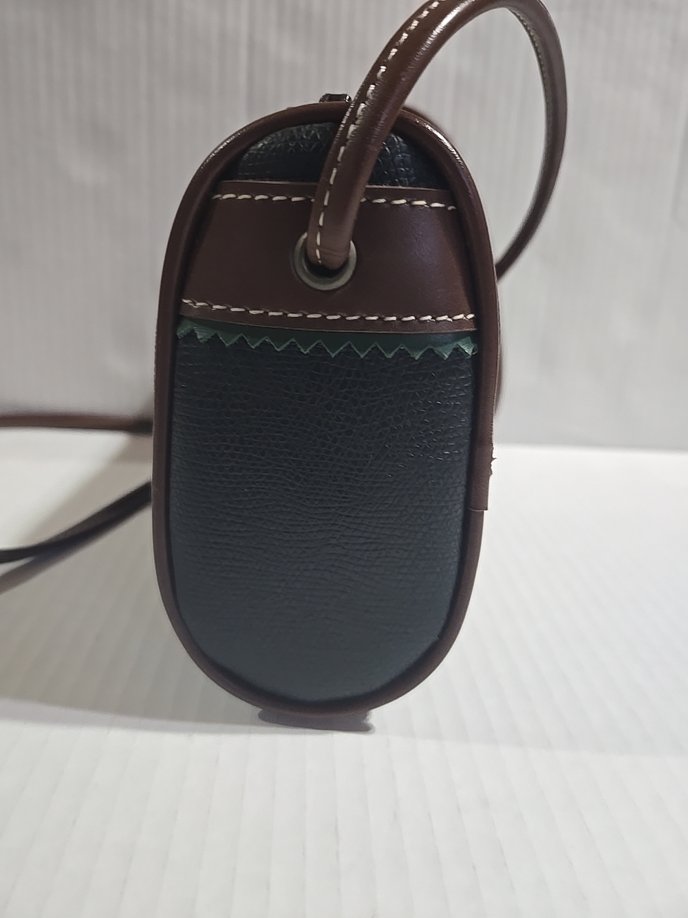 Vintage ESPRIT Black Crossbody Shoulder Bag w/ Brown Accent Spellout Green Trim - Picture 5 of 11